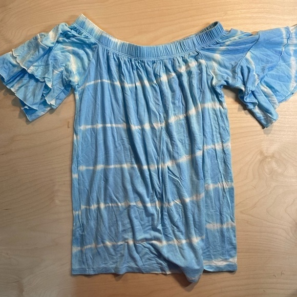 Simply Southern Blouse size Medium (BR) - Picture 11 of 13